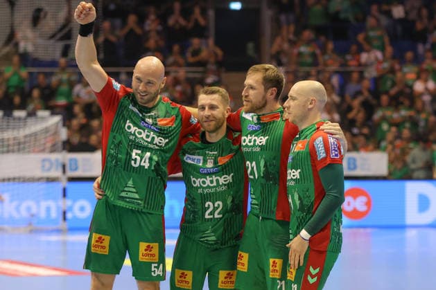 30.09.2026, xgox, Handball Opel HBL, SC Magdeburg - THW Kiel emspor, v.l. Oscar Bergendahl (Magdeburg, 54), Lukas Mertens (Magdeburg, 22), Albin Lagergren (Magdeburg, 21), Daniel Pettersson (Magdeburg, 11) Jubel ueber den Sieg, Jubel nach Spielende Magdeburg