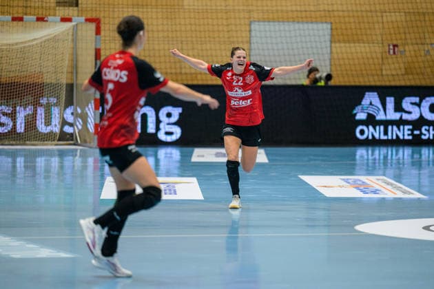 Teresa von Prittwitz (Thueringer HC, 22) jubelt zum Treffer, Luca Csikos (Thueringer HC, 05) GER, Thueringer HC gegen HSG Blomberg-Lippe, Handball, DHB-Pokal, Saison 2026 2027, 2. Runde, Mittwoch, 19.00 Uhr, 30.09.2026 GER, Thueringer HC gegen HSG Blomberg-Lippe, Handball, DHB-Pokal, Saison 2026 2027, 2. Runde, Mittwoch, 19.00 Uhr, 30.09.2026 Bad Langensalza Copyright: xMartinxHerbstx