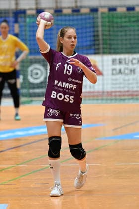 30.09.2026,GER, Handball, Frauen, DHB-Pokal, Saison 2026 2027, 2. Spieltag, HSV Solingen Gräfrath 76 vs. TuS Metzingen Johanna Farkas (TuS Metzingen 19), Einzelaktion, Ganzkörper Ganzkoerper, Solingen Klingenhalle NRW Deutschland Germany Copyright: xNordphoto Meuterx