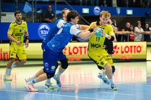 Linus Schmid (TVB Stuttgart, 19), Tillman Leu (ThSV Eisenach, 99), Dominik Solak (ThSV Eisenach, 30), Malte Donker (TVB Stuttgart, 39) GER, ThSV Eisenach gegen TVB Stuttgart, 1. Opel Handballbundesliga, Handball, 7. Spieltag, Saison 2026 2027, 19.00 Uhr, 01.10.2026 GER, ThSV Eisenach gegen TVB Stuttgart, 1. Opel Handballbundesliga, Handball, 7. Spieltag, Saison 2026 2027, 19.00 Uhr, 01.10.2026 Eisenach Copyright: xMartinxHerbstx