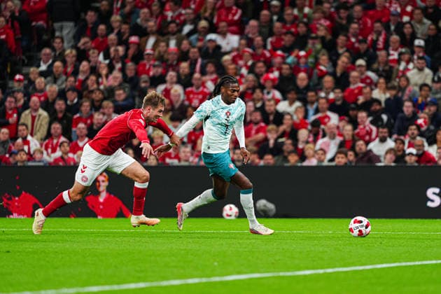 Joachim Andersen (Dänemark, 02), Rafael Leao (Portugal, 07) DEN, Dänemark vs. Portugal, Fußball, UEFA Nations League A, Gruppe 4, Spieltag 03, Saison 2026 2027, 01.10.2026 DEN, Dänemark vs. Portugal, Fußball, UEFA Nations League A, Gruppe 4, Spieltag 03, Saison 2026 2027, 01.10.2026 Kopenhagen Copyright: xEibner-Pressefoto MarcelxvonxFehrnx EP_MFN