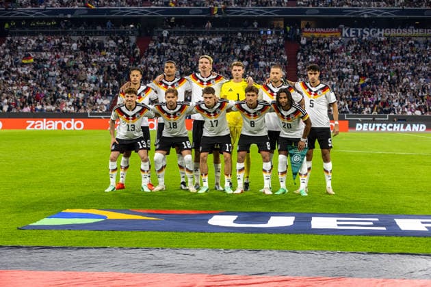 Fussball: UEFA Nations League 2026 - 2027, 3. Spieltag - Deutschland vs Serbien - Allianz-Arena (München) : Mannschaftsfoto, Totale Copyright: xMichellexLukax
