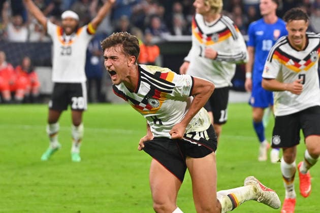 Torjubel Tom BISCHOF (GER) nach Tor zum 1-0, Jubel,Freude,Begeisterung, Aktion,Einzelbild,angeschnittenes Einzelmotiv,Halbfigur,halbe Figur. Fussball Nations League Gruppenphase, Gruppe B, 3.Spieltag Deutschland (GER) - Serbien (SRB) 2-0 am 01.10.2026 , ALLIANZ ARENA