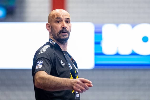 Davor Dominikovic (TuS N-Luebbecke, Trainer) reagiert GER, TuS N-Luebbecke vs. HSC 2000 Coburg, Handball, 2. Bundesliga, 6. Spieltag, Spielzeit 2026 2027, 02.10.2026 GER, TuS N-Luebbecke vs. HSC 2000 Coburg, Handball, 2. Bundesliga, 6. Spieltag, Spielzeit 2026 2027, 02.10.2026 Luebbecke Copyright: xEibner-Pressefoto JanxRollingerx EP_JSK