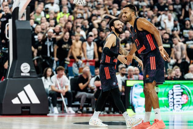 MUNICH, GERMANY - OCTOBER 02: Duane Washington (FC Bayern Muenchen, 4) laughing after a successful three pointer during the Turkish Airlines EuroLeague match between FC Bayern Muenchen vs. Partizan Mozzart Bet Belgrade at SAP Garden on round 3 of Turkish Airlines EuroLeague on October 02, 2026 in Munich, Germany. Bavaria Germany Copyright: xSteffiexWunderlx