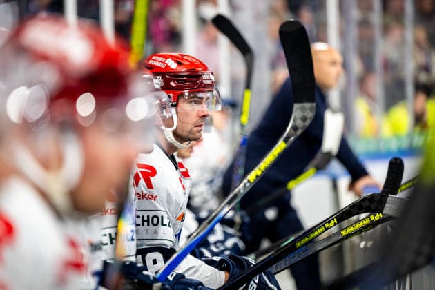 Eric Cornel (18, Schwenninger Wild Wings, SWW ), Nuernberg Ice Tigers vs. Schwenninger Wild Wings, Eishockey, Penny DEL, 5. Spieltag, 01.10.2026, Nuernberg Ice Tigers vs. Schwenninger Wild Wings, Eishockey, Penny DEL, 5. Spieltag, 01.10.2026 Copyright: xEibner-Pressefoto ThomasxHahnx EP_NIT