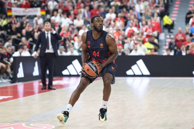 Kamar Baldwin (FC Bayern Basketball, 44) mit Ball, GER, FC Bayern Basketball vs. Partizan Mozzart Bet Belgrad, Basketball, Euroleague, 3. Spieltag, Saison 2026 2027, 02.10.2026, GER, FC Bayern Basketball vs. Partizan Mozzart Bet Belgrad, Basketball, Euroleague, 3. Spieltag, Saison 2026 2027, 02.10.2026 Muenchen Copyright: xEibner-Pressefoto JennixMaulx EP_JML