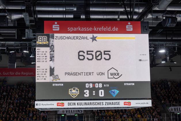 Die offizielle Zuschauerzeit 6505 Gaeste in der Yayla Arena, GER, Krefeld Pinguine vs. ERC Ingolstadt, Eishockey, PENNY DEL, 5. Spieltag, Spielzeit 2026 2027, 02.10.2026 GER, Krefeld Pinguine vs. ERC Ingolstadt, Eishockey, PENNY DEL, 5. Spieltag, Spielzeit 2026 2027, 02.10.2026 Krefeld Copyright: xEibner-Pressefoto FabianxFriesex EP_FFE
