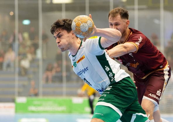 Matej Klima (SC DHfK Leipzig, 13) gegen Maximilian Hejny (TuSEM Essen, 64) GER, TuSEM Essen vs SC DHfK Leipzig, 2. Handball Bundesliga, 6. Spieltag, Saison 2026-27, Sporthalle am Hallo, Essen, 02.10.2026 TuSEM Essen vs SC DHfK Leipzig, 2. Handball Bundesliga, 6. Spieltag, Saison 2026-27, 02.10.2026 Essen Copyright: xEibner-Pressefoto ScottxColemanx EP_SCN
