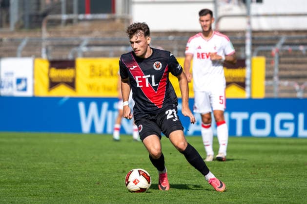 Lucas Wolf (Viktoria Koeln, 21) am Ball. FC Viktoria Koeln vs. FC Hansa Rostock , Fussball, 3. Liga, 05. Spieltag, Saison 2026 2027, 11.09.2026 DFL DFB Regulations prohibit any use of Photographs as image sequences and or Quasivideo FC Viktoria Koeln vs. FC Hansa Rostock, Fussball, 3. Liga, 05. Spieltag, Saison 2026 2027, 11.09.2026 Koeln Copyright: xEibner-Pressefoto ThomasxHaeslerx EP_THR