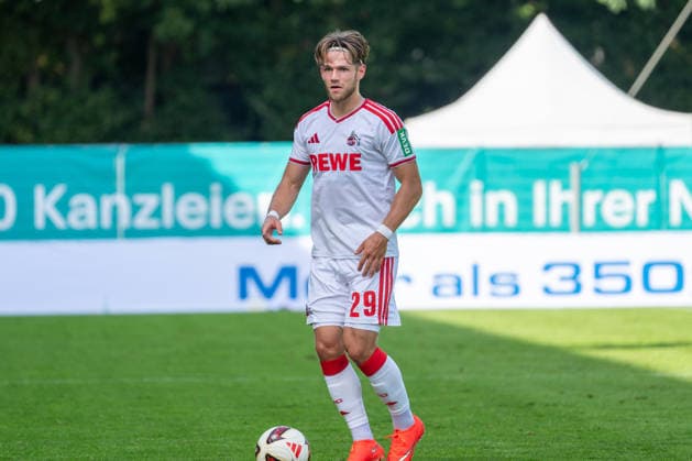 Jan Thielmann (1. FC Koeln, 29) am Ball. FC Viktoria Koeln vs. FC Hansa Rostock , Fussball, 3. Liga, 05. Spieltag, Saison 2026 2027, 11.09.2026 DFL DFB Regulations prohibit any use of Photographs as image sequences and or Quasivideo FC Viktoria Koeln vs. FC Hansa Rostock, Fussball, 3. Liga, 05. Spieltag, Saison 2026 2027, 11.09.2026 Koeln Copyright: xEibner-Pressefoto ThomasxHaeslerx EP_THR
