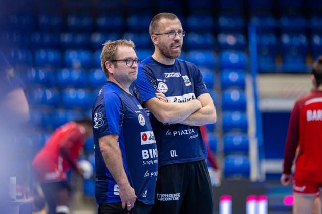 (L-R) Steffen Birkner (HSG Blomberg-Lippe, Trainer), Oliver Lippert (HSG Blomberg-Lippe, Mannschaftsbetreuer) GER, HSG Blomberg-Lippe vs. HC Podravka, Handball, EHF Champions League Women, Gruppenphase, Spielzeit 2026 2027, 03.10.2026 GER, HSG Blomberg-Lippe vs. HC Podravka, Handball, EHF Champions League Women, Gruppenphase, Spielzeit 2026 2027, 03.10.2026 Blomberg Copyright: xEibner-Pressefoto JanxRollingerx EP_JSK