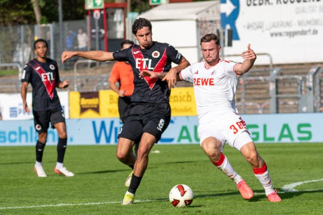 Zweikampf zwischen Jakob Sachse (Viktoria Koeln, 09) und Luis Stapelmann (1. FC Koeln, 38). FC Viktoria Koeln vs. FC Hansa Rostock , Fussball, 3. Liga, 05. Spieltag, Saison 2026 2027, 11.09.2026 DFL DFB Regulations prohibit any use of Photographs as image sequences and or Quasivideo FC Viktoria Koeln vs. FC Hansa Rostock, Fussball, 3. Liga, 05. Spieltag, Saison 2026 2027, 11.09.2026 Koeln Copyright: xEibner-Pressefoto ThomasxHaeslerx EP_THR