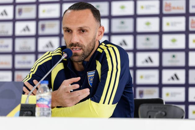 SOCCER - NL, KOS vs AUT PRISTINA,KOSOVO,03.OCT.26 - SOCCER - UEFA Nations League, OEFB international match, Länderspiel, Nationalmannschaft Kosovo vs Austria, preview, press conference, PK, Pressekonferenz team KOS. Image shows Dion Kacuri (KOS). GEPAxpictures xArminxRauthner