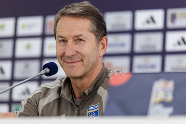 SOCCER - NL, KOS vs AUT PRISTINA,KOSOVO,03.OCT.26 - SOCCER - UEFA Nations League, OEFB international match, Länderspiel, Nationalmannschaft Kosovo vs Austria, preview, press conference, PK, Pressekonferenz team KOS. Image shows head coach Franco Foda (KOS). GEPAxpictures xArminxRauthner