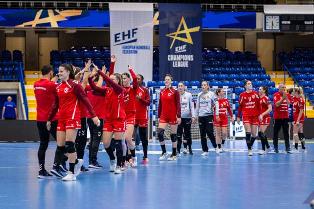 Die Spieler von HC Podravka jubeln nach dem 31:33 Sieg GER, HSG Blomberg-Lippe vs. HC Podravka, Handball, EHF Champions League Women, Gruppenphase, Spielzeit 2026 2027, 03.10.2026 GER, HSG Blomberg-Lippe vs. HC Podravka, Handball, EHF Champions League Women, Gruppenphase, Spielzeit 2026 2027, 03.10.2026 Lemgo Copyright: xEibner-Pressefoto JanxRollingerx EP_JSK