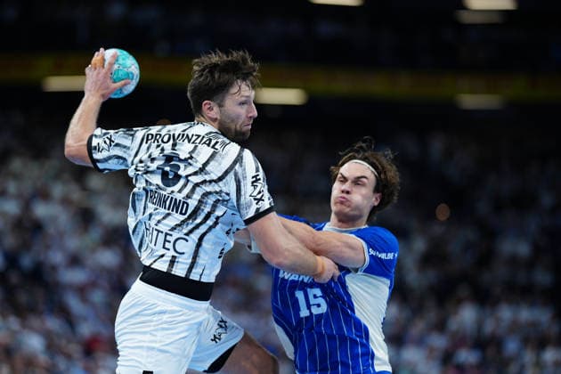 Harald Reinkind (THW Kiel, 06), Miro Schluroff (VfL Gummersbach, 15) GER, THW Kiel vs. VfL Gummersbach, Handball, 1. Bundesliga, Spieltag 7, Saison 2026 2027, 03.10.2026 GER, THW Kiel vs. VfL Gummersbach, Handball, 1. Bundesliga, Spieltag 7, Saison 2026 2027, 03.10.2026 Kiel Copyright: xEibner-Pressefoto MarcelxvonxFehrnx EP_MFN