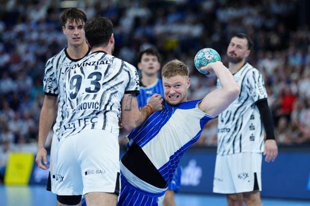 Veron Nacinovic (THW Kiel, 93), Kristjan Horzen (VfL Gummersbach, 27) GER, THW Kiel vs. VfL Gummersbach, Handball, 1. Bundesliga, Spieltag 7, Saison 2026 2027, 03.10.2026 GER, THW Kiel vs. VfL Gummersbach, Handball, 1. Bundesliga, Spieltag 7, Saison 2026 2027, 03.10.2026 Kiel Copyright: xEibner-Pressefoto MarcelxvonxFehrnx EP_MFN