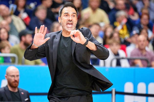 Jesus Ramirez (Bamberg Baskets, Head Coach), GER, ALBA Berlin vs. BMA 365 Bamberg Baskets, Basketball Herren, easy Credit BBL, Saison 2026 27, 4. Spieltag, 03.10.2026 GER, ALBA Berlin vs. BMA 365 Bamberg Baskets, Basketball Herren, easy Credit BBL, Saison 2026 27, 4. Spieltag, 03.10.2026 Berlin