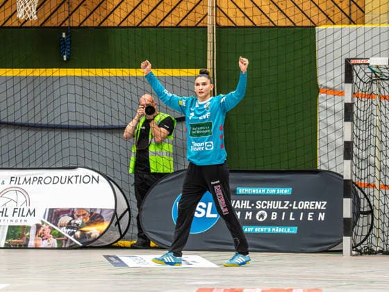 Mikaela Sobrinho Possatti (Frisch Auf Frauen, 01) ballt die Jubelfaeuste, SG Nürtingen-Zizishausen vs. Frisch Auf Goeppingen, Handball, DHB-Pokal, Spielzeit 2026 2027, 03.10.2026 SG Nürtingen-Zizishausen vs. Frisch Auf Goeppingen, Handball, DHB-Pokal, Spielzeit 2026 2027, 03.10.2026 Nuertingen Copyright: xMichaelxSchmidt Eibner-Pressefotx EP_MST