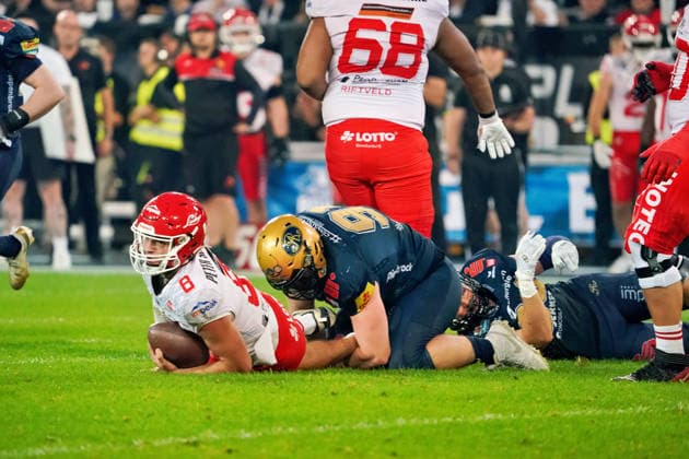 Hugh Harvey (Potsdam Royals, 08) wird gestoppt Dresden Monarchs vs. Potsdam Royals, American Football, German Football League, GFL Bowl, Saison 2026, 03.10.2026 Dresden Monarchs vs. Potsdam Royals, American Football, German Football League, GFL Bowl, Saison 2026, 03.10.2026 Dresden Copyright: xEibner-Pressefoto PiaxSchindlerx EP_PSR