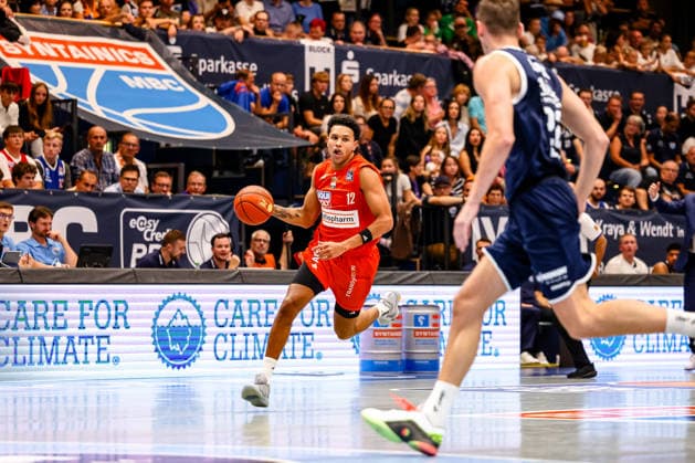 Michael Rataj (ratiopharm ulm, 12) am Ball, GER, Syntainics MBC vs. Ratiopharm Ulm, Basketball, 1. Bundesliga, 4. Spieltag, Spielzeit 2026 2027, 03.10.2026 GER, Syntainics MBC vs. Ratiopharm Ulm, Basketball, 1. Bundesliga, 4. Spieltag, Spielzeit 2026 2027, 03.10.2026 Weissenfels Copyright: xEibner-Pressefoto LauraxRoemerx EP_LRR