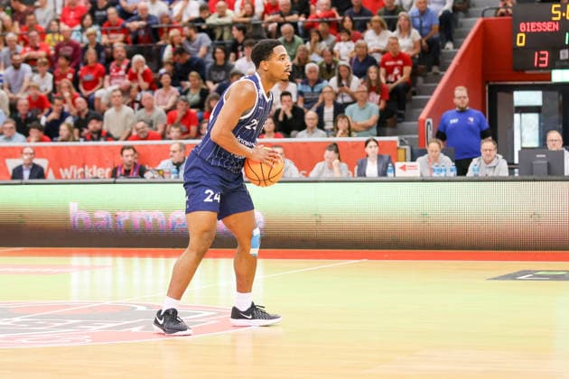 GER, GIESSEN 46ers vs. VfL SparkassenStars Bochum, Basketball, ProA, 3. Spieltag, Spielzeit 2026 2027, 04.10.2026,JaMonta Black (VfL SparkassenStars Bochum) GER, GIESSEN 46ers vs. VfL SparkassenStars Bochum, Basketball, ProA, 3. Spieltag, Spielzeit 2026 2027, 04.10.2026 GIESSEN 46ers Copyright: xEibner-Pressefoto JavadxMohammadpourx EP_JMR