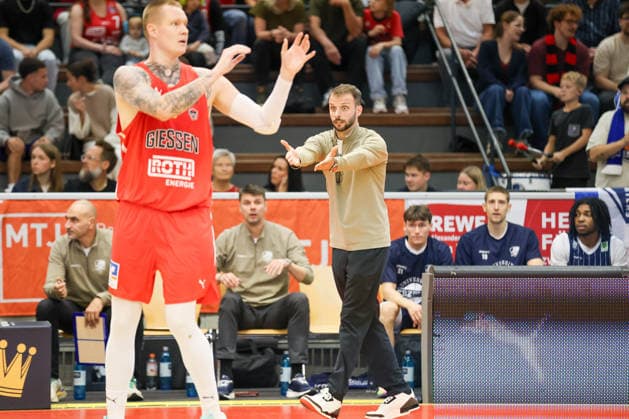 GER, GIESSEN 46ers vs. VfL SparkassenStars Bochum, Basketball, ProA, 3. Spieltag, Spielzeit 2026 2027, 04.10.2026,Alvaro Paredes (VfL SparkassenStars Bochum) GER, GIESSEN 46ers vs. VfL SparkassenStars Bochum, Basketball, ProA, 3. Spieltag, Spielzeit 2026 2027, 04.10.2026 GIESSEN 46ers Copyright: xEibner-Pressefoto JavadxMohammadpourx EP_JMR