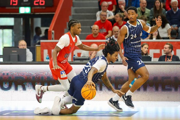 GER, GIESSEN 46ers vs. VfL SparkassenStars Bochum, Basketball, ProA, 3. Spieltag, Spielzeit 2026 2027, 04.10.2026,Nigel Scantlebury (Giessen 46ers) GER, GIESSEN 46ers vs. VfL SparkassenStars Bochum, Basketball, ProA, 3. Spieltag, Spielzeit 2026 2027, 04.10.2026 GIESSEN 46ers Copyright: xEibner-Pressefoto JavadxMohammadpourx EP_JMR
