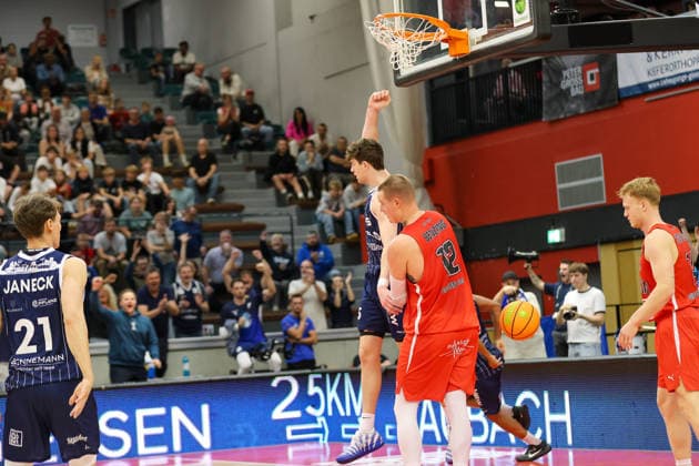 GER, GIESSEN 46ers vs. VfL SparkassenStars Bochum, Basketball, ProA, 3. Spieltag, Spielzeit 2026 2027, 04.10.2026,Thomas Kamarad (VfL SparkassenStars Bochum) GER, GIESSEN 46ers vs. VfL SparkassenStars Bochum, Basketball, ProA, 3. Spieltag, Spielzeit 2026 2027, 04.10.2026 GIESSEN 46ers Copyright: xEibner-Pressefoto JavadxMohammadpourx EP_JMR