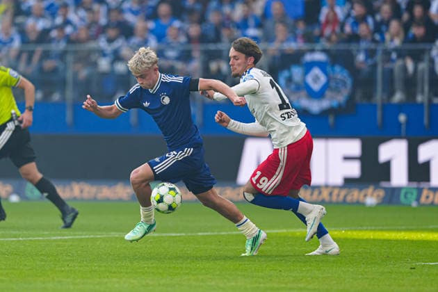 Gunnar Orri Olsen (FC Kopenhagen, 45), Otto Stange (Hamburger SV, 19) GER, Hamburger SV vs. FC Kopenhagen, Fußball, Testspiel, Saison 2026 2027, 04.10.2026 GER, Hamburger SV vs. FC Kopenhagen, Fußball, Testspiel, Saison 2026 2027, 04.10.2026 Hamburg Copyright: xEibner-Pressefoto MarcelxvonxFehrnx EP_MFN