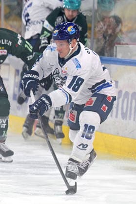 Laurin Braun (EC Kassel Huskies, 18) am Puck Bietigheim Steelers vs. EC Kassel Huskies, Eishockey, DEL 2, 06.Hauptrundenspiel, Saison 2026 2027, 04.10.2026 Bietigheim Steelers vs. EC Kassel Huskies, Eishockey, DEL 2, 06.Hauptrundenspiel, Saison 2026 2027, 04.10.2026 Bietigheim Copyright: xEibner-Pressefotox EP_TBR