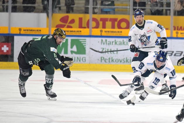 Kampf um den Puck zwischen Laurin Braun (EC Kassel Huskies, 18) und Jack Dugan (Bietigheim Steelers, 08) Bietigheim Steelers vs. EC Kassel Huskies, Eishockey, DEL 2, 06.Hauptrundenspiel, Saison 2026 2027, 04.10.2026 Bietigheim Steelers vs. EC Kassel Huskies, Eishockey, DEL 2, 06.Hauptrundenspiel, Saison 2026 2027, 04.10.2026 Bietigheim Copyright: xEibner-Pressefotox EP_TBR