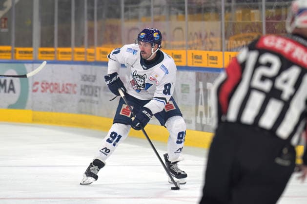 Brendan O Donnell (EC Kassel Huskies, 91) am Puck Bietigheim Steelers vs. EC Kassel Huskies, Eishockey, DEL 2, 06.Hauptrundenspiel, Saison 2026 2027, 04.10.2026 Bietigheim Steelers vs. EC Kassel Huskies, Eishockey, DEL 2, 06.Hauptrundenspiel, Saison 2026 2027, 04.10.2026 Bietigheim Copyright: xEibner-Pressefotox EP_TBR
