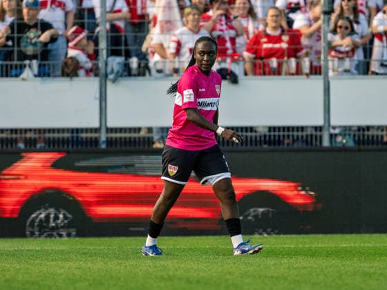Freisteller: Mira Arouna (VfB Stuttgart, 21) am Ball, Ganzkoerper Einzelbild Archiv Freigestellt GER, Fussball, VfB Stuttgart vs. 1. FC Union Berlin, Google Pixel Frauen-Bundesliga, 6 Spieltag, Stuttgart, Saison 2026 2027, 04.10.2026 GER, Fussball, VfB Stuttgart vs. 1. FC Union Berlin, Google Pixel Frauen-Bundesliga, 6. Spieltag, Stuttgart, Saison 2026 2027, 04.10.2026 Stuttgart Copyright: xCarstenxSchweringx EP_CSG