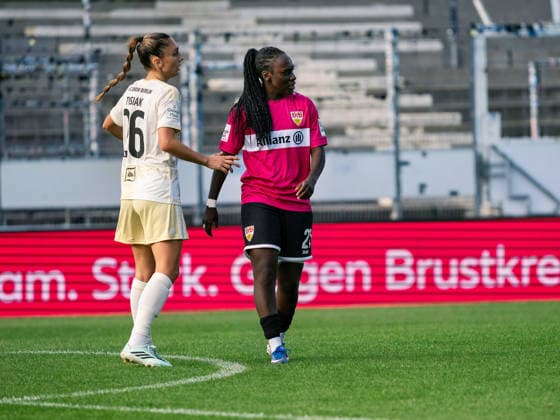 Amber Tysiak (1. FC Union Berlin, 26) Mira Arouna (VfB Stuttgart, 21) GER, Fussball, VfB Stuttgart vs. 1. FC Union Berlin, Google Pixel Frauen-Bundesliga, 6 Spieltag, Stuttgart, Saison 2026 2027, 04.10.2026 GER, Fussball, VfB Stuttgart vs. 1. FC Union Berlin, Google Pixel Frauen-Bundesliga, 6. Spieltag, Stuttgart, Saison 2026 2027, 04.10.2026 Stuttgart Copyright: xCarstenxSchweringx EP_CSG
