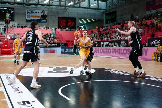 Julian Simon Hilt (Tigers Tuebingen, 04), GER, Tigers Tuebingen vs. Nuernberg Falcons, Basketball, ProA, 3. Spieltag, Spielzeit 2026 2027, 04.10.2026 GER, Tigers Tuebingen vs. Nuernberg Falcons, Basketball, ProA, 3. Spieltag, Spielzeit 2026 2027, 04.10.2026 Tigers Tuebingen Copyright: xEibner-Pressefoto KirstenxJaegerx