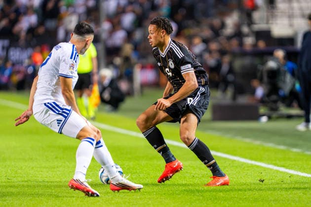 Derry Scherhant (Deutschland, Germany, 09) gegen Manolis Saliakas (Griechenland, 17) Griechenland vs. Deutschland, Fussball, UEFA Nations Leauge, 4. Spieltag, Saison 2026 2027, 04.10.2026 Griechenland vs. Deutschland, Fussball, UEFA Nations Leauge, 4. Spieltag, Saison 2026 2027, 04.10.2026 Thessaloniki Copyright: xEibner-Pressefoto J.xDerondeaux EP_JDU