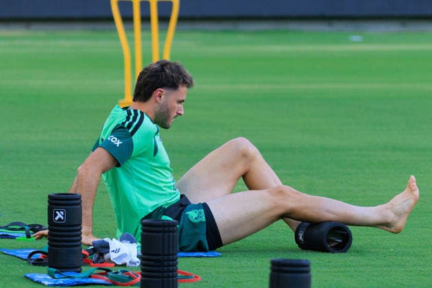 October 5, 2026, Los Angeles, California, USA: Santiago Gimenez 11 of Mexico during a practice on Monday, October 5, 2026 at BMO Stadium, in Los Angeles, California in preparation for an International Friendly, Länderspiel, Nationalmannschaft match against Chile on Tuesday October 6, 2026 at the Los Angeles Memorial Coliseum. JAVIER ROJAS PI Mexico press conference, PK, Pressekonferenz - ZUMAp124 20261005_zaa_p124_035 Copyright: xJavierxRojasx