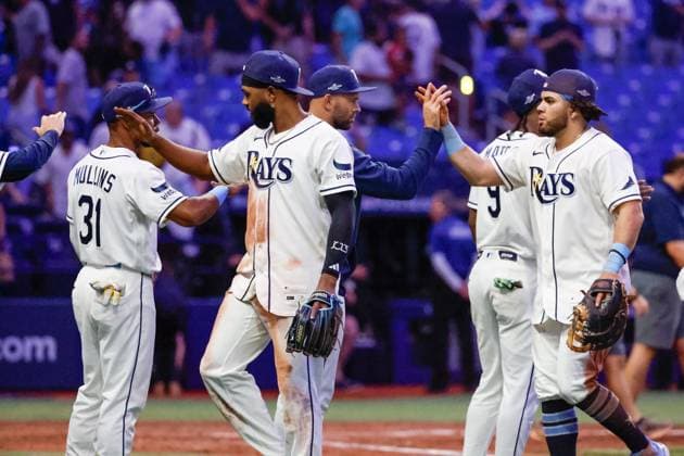 October 5, 2026, St. Petersburg, Florida, USA: The Tampa Bay Rays celebrate, when they defeat the New York Yankees, 5-2, during the end of the game at Tropicana Field on Monday, Oct. 5, 2026, in St. Petersburg. Florida News - October 5, 2026 - ZUMAs70_ 0868678095st Copyright: xJeffereexWoox
