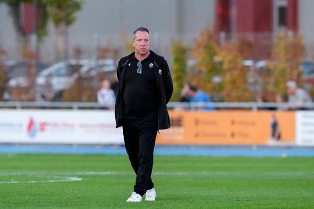 Markus Kauczinski (Trainer, Cheftrainer, SVS), Freisteller, Ganzkörper, Einzelbild, Einzelfoto, Aktion, Action, 06.10.2026, Brühl (Deutschland), Fussball, bfv-Pokal, Achtelfinale, FV 1918 Brühl - SV Sandhausen
