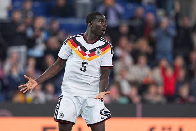06.10.2026, xydrx, Herren, Fußball, Länderspiel, U21, U 21 EM-Qualifikation, Deutchland - Georgien, Saison 2026 2027, Schüco Arena: Joshua Quarshie (GER, 5) gestikulierend, ärgert sich über sein aberkanntest Tor DFB regulations prohibit any use of photographs as image sequences and or quasi-video. Copyright: HMBxMedia YannisxDreimann