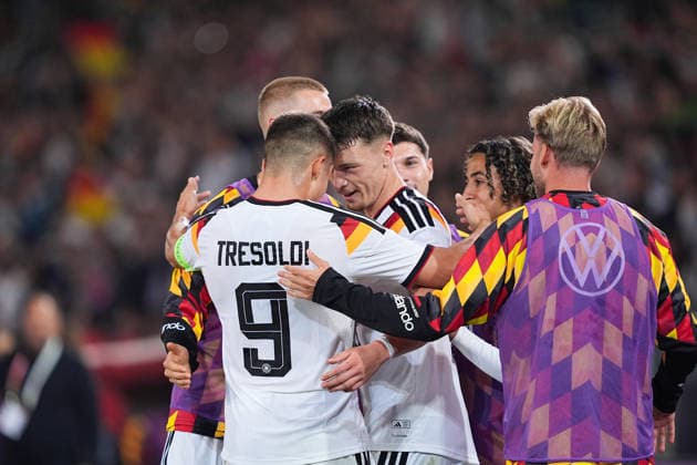 06.10.2026, xydrx, Herren, Fußball, Länderspiel, U21, U 21 EM-Qualifikation, Deutchland - Georgien, Saison 2026 2027, Schüco Arena: Torjubel nach dem Tor zum 2:0 für Deutschland durch Torschütze Dzenan Pejcinovic (GER, 11) zusammen mit Nicolo Tresoldi (GER, 9) DFB regulations prohibit any use of photographs as image sequences and or quasi-video. Copyright: HMBxMedia YannisxDreimann