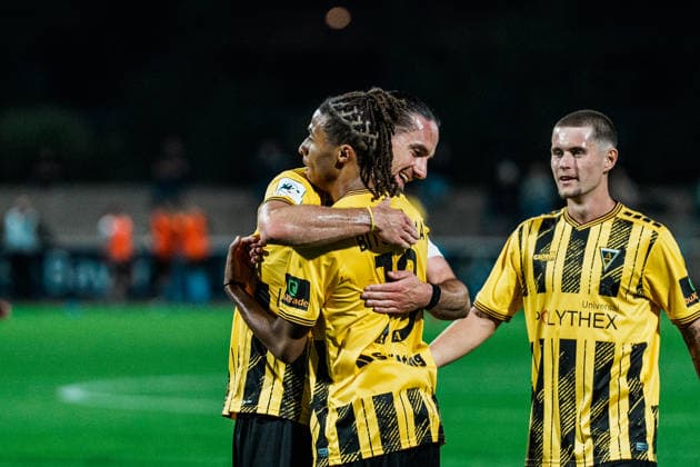 Jubel, Tor, Freude, feiern, Spass, Emotionen, Valmir Sulejmani (Alemannia Aachen, 38), Nathan Bitumazala (Alemannia Aachen, 19), Deutschland, Fußball, Herren - Mittelrheinpokal (FVM) Saison 2026 2027, 2. Runde: SV Grün - Weiß Brauweiler vs TSV Alemannia Aachen (Ulrich - Haberland - Stadion, Leverkusen) Copyright: xThiemoxRudolphx