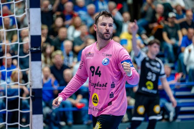 Solingen, 06.10.2026, Handball, Herren, EHF, European League, Gruppenphase, 2. Spieltag, 2026 2027, Bergischer HC - IK Sävehof Kristian van der Merwe (Bergischer HC, 94) jubelt nach einer Parade