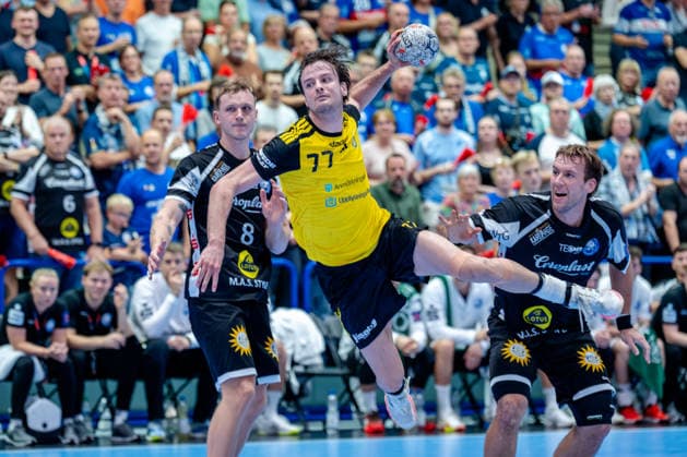 Solingen, 06.10.2026, Handball, Herren, EHF, European League, Gruppenphase, 2. Spieltag, 2026 2027, Bergischer HC - IK Sävehof Jesper Roisland (IK Sävehof, 77) beim Torwurf