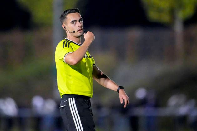 Alessio Remili (Schiedsrichter), Einzelbild, Einzelfoto, Aktion, Action, 06.10.2026, Brühl (Deutschland), Fussball, bfv-Pokal, Achtelfinale, FV 1918 Brühl - SV Sandhausen