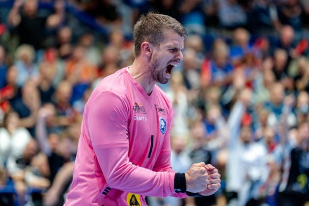 Solingen, 06.10.2026, Handball, Herren, EHF, European League, Gruppenphase, 2. Spieltag, 2026 2027, Bergischer HC - IK Sävehof Christopher Rudeck (Bergischer HC, 1) jubelt nach einer Parade