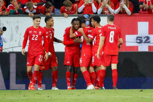 Torjubel Schweiz beim 2:0 durch Johan Manzambi (Schweiz, 09), Freude, Begeisterung, positive Emotionen, Torerfolg , Schweiz, UEFA , Nations League, Matchday 4, Schweiz vs. Nordmazedonien, 06.10.2026, Luzern Swissporarena Schweiz Copyright: xGrantxHubbsx