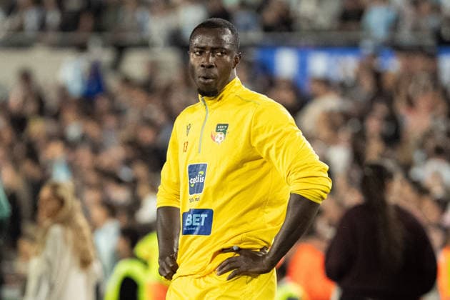 Mohamed Tijani, from Benin, watches the game before the International Friendly, Länderspiel, Nationalmannschaft match between Argentina and Benin, at the Estadio Monumental Antonio V. Liberti, on October 6, 2026, in Buenos Aires, Argentina. Lionel Messi will play his last match for Argentina after announcing his retirement from the national team, Nationalteam Richard Callis Fotoarena (Richard Callis SPP) Copyright: xRichardxCallisx xSPPx spp-en-RiCa-3026044